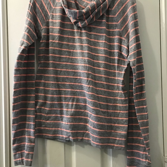 Under Armour zipper jacket - Picture 3 of 3